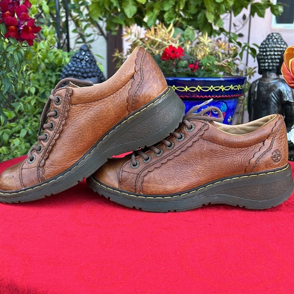 Dr. Martens Whiskey Brown Vintage Scalloped Edge Y2K Chunky Oxfords - Picture 15 of 17